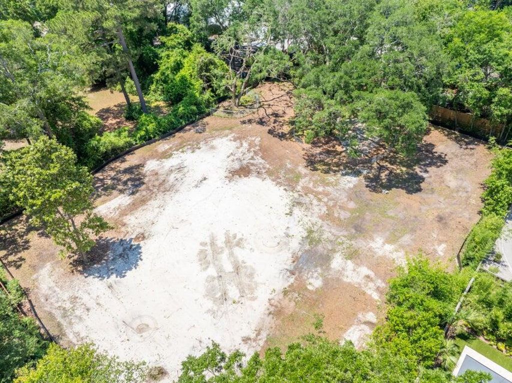 Photo of 948 Mccants Drive, Mount Pleasant, SC 29464 (MLS # 26001818)