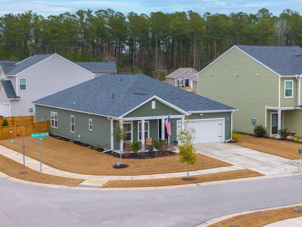Photo of 4318 Harmony Creek Road, Summerville, SC 29485 (MLS # 26002766)