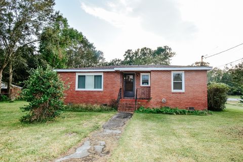 A home in Goose Creek