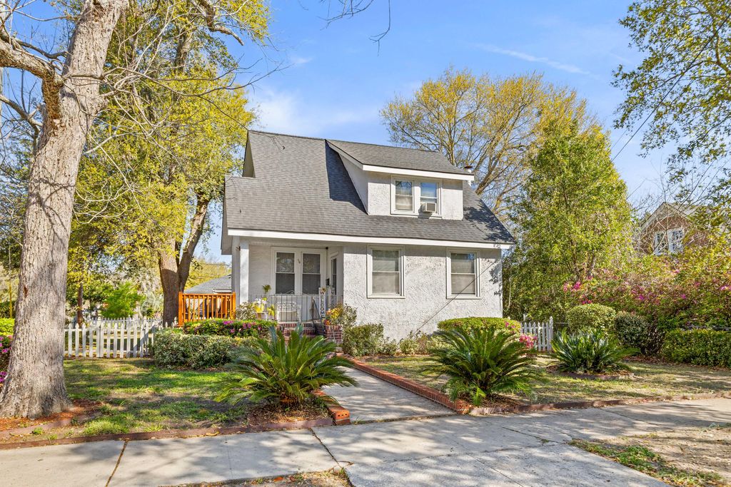 Photo of 76 Dunnemann Avenue, Charleston, SC 29403 (MLS # 26007602)