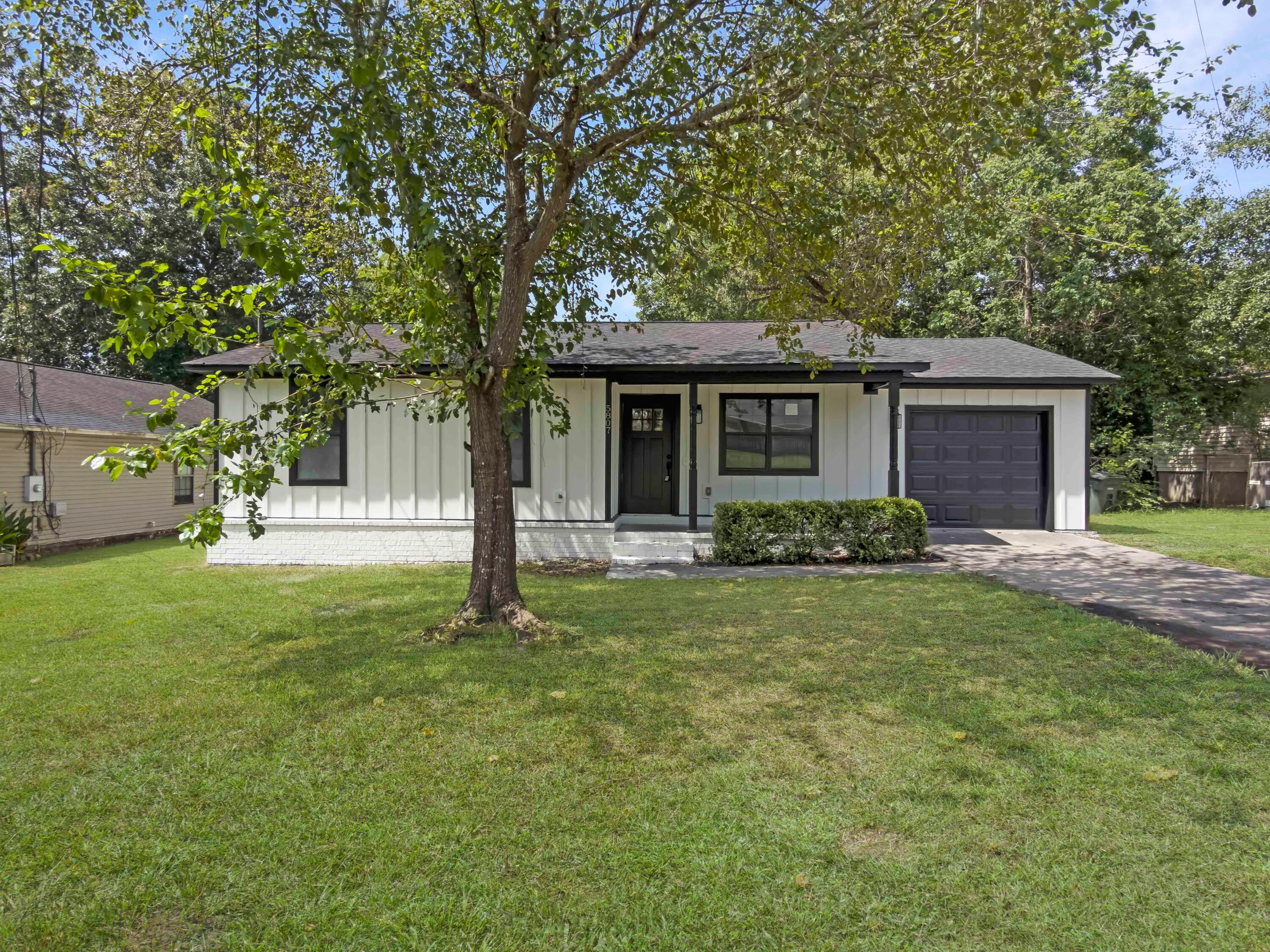 5807 Robinhood Drive