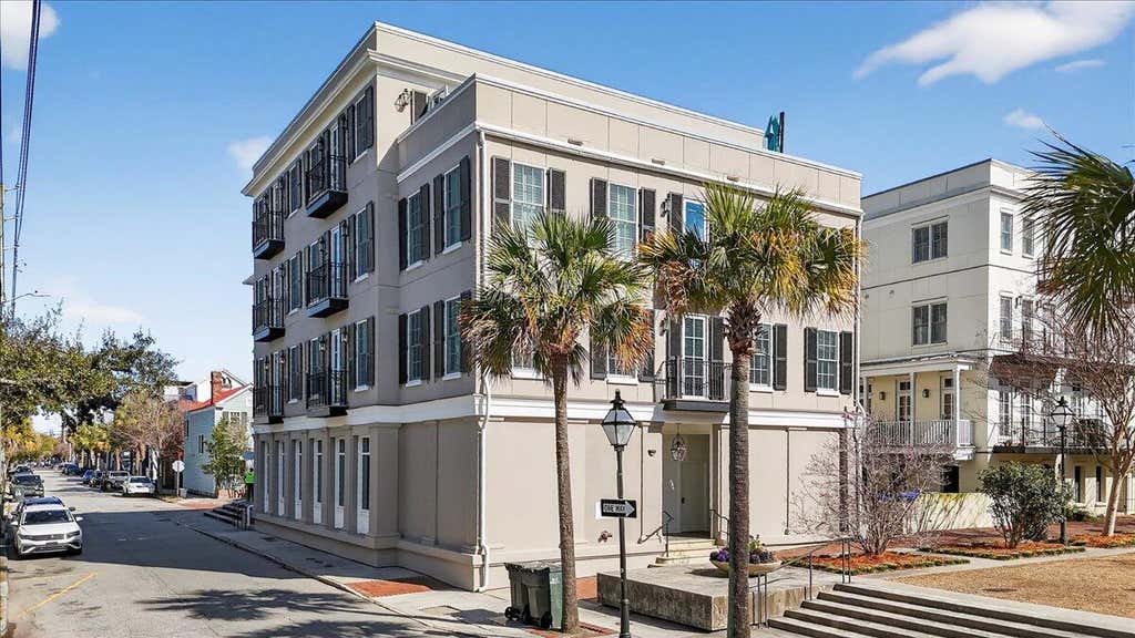 Photo of 69 Morris Street #301, Charleston, SC 29403 (MLS # 26017178)