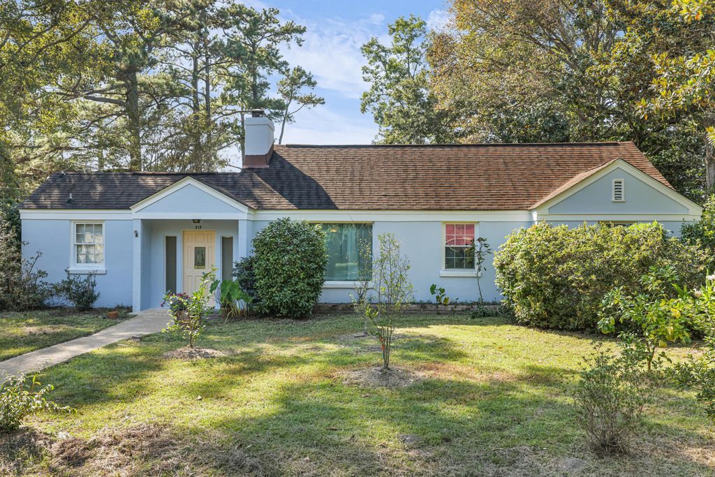 Photo of 315 Hollywood Drive, Charleston, SC 29407 (MLS # 26014547)