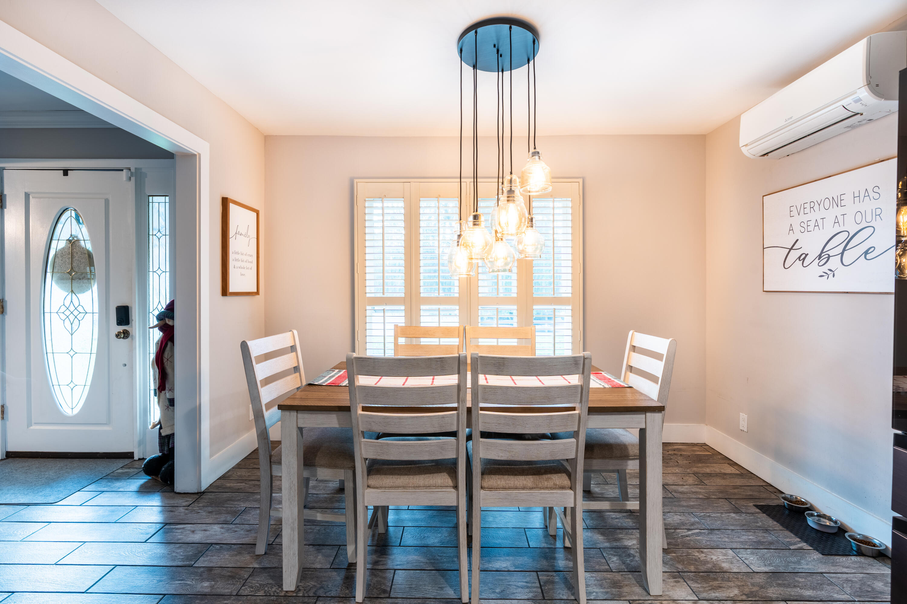 54 S Basilica Avenue