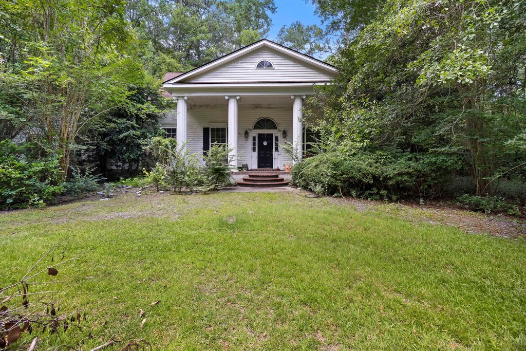 Photo of 185 Beliks Way, Summerville, SC 29483 (MLS # 26018768)