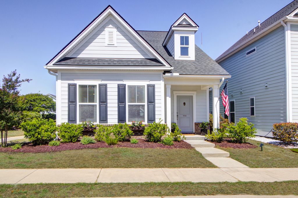 Photo of 705 Rathall Creek Drive, Charleston, SC 29492 (MLS # 26011437)