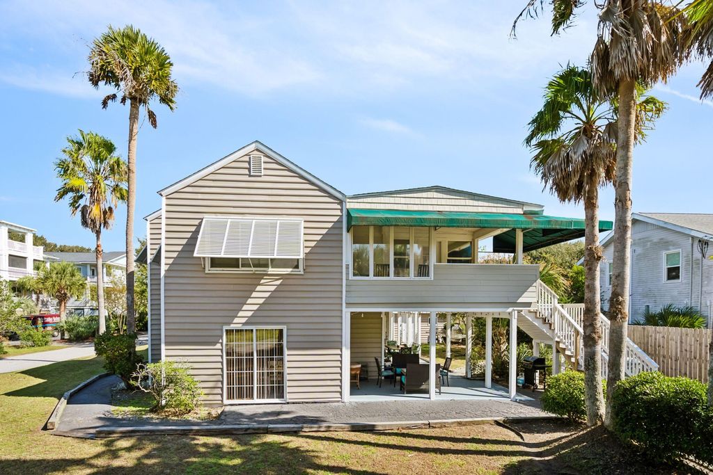 Photo of 2700 Cameron Boulevard, Isle of Palms, SC 29451 (MLS # 26015203)
