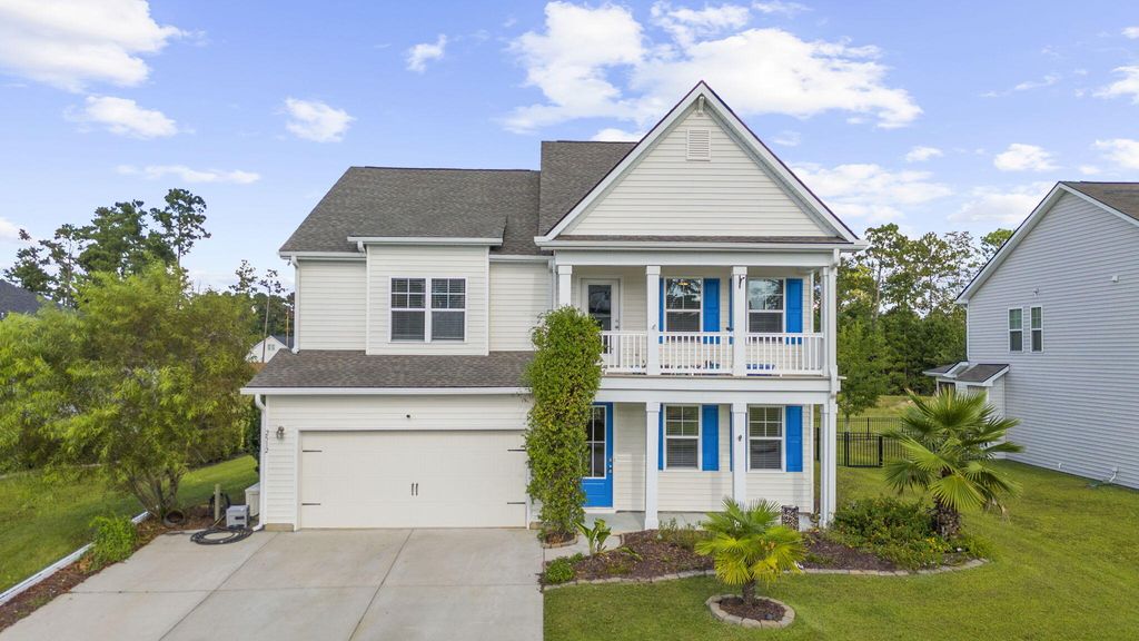 Photo of 2512 Hummingbird Lane, Summerville, SC 29483 (MLS # 25026865)