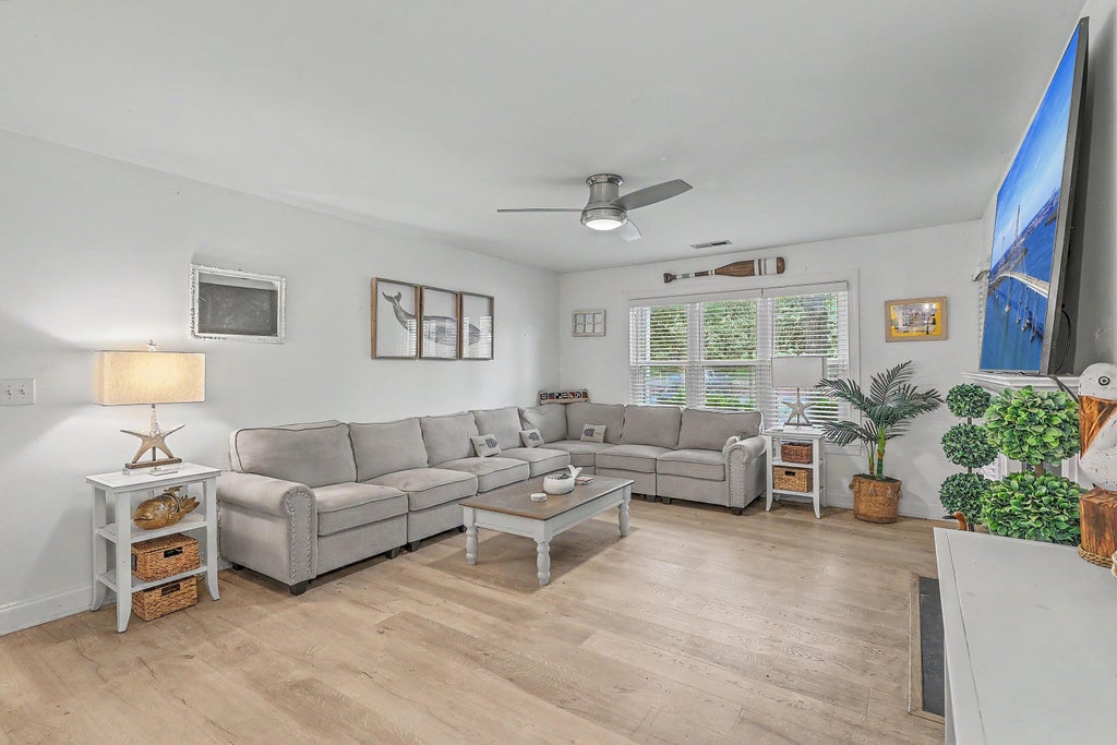 Photo of 2011 N Highway 17 #Unit 2300a, Mount Pleasant, SC 29466 (MLS # 26027794)