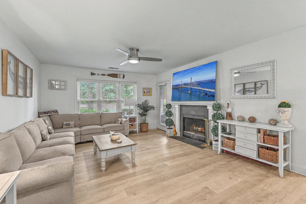 Photo of 2011 N Highway 17 #Unit 2300a, Mount Pleasant, SC 29466 (MLS # 26027794)