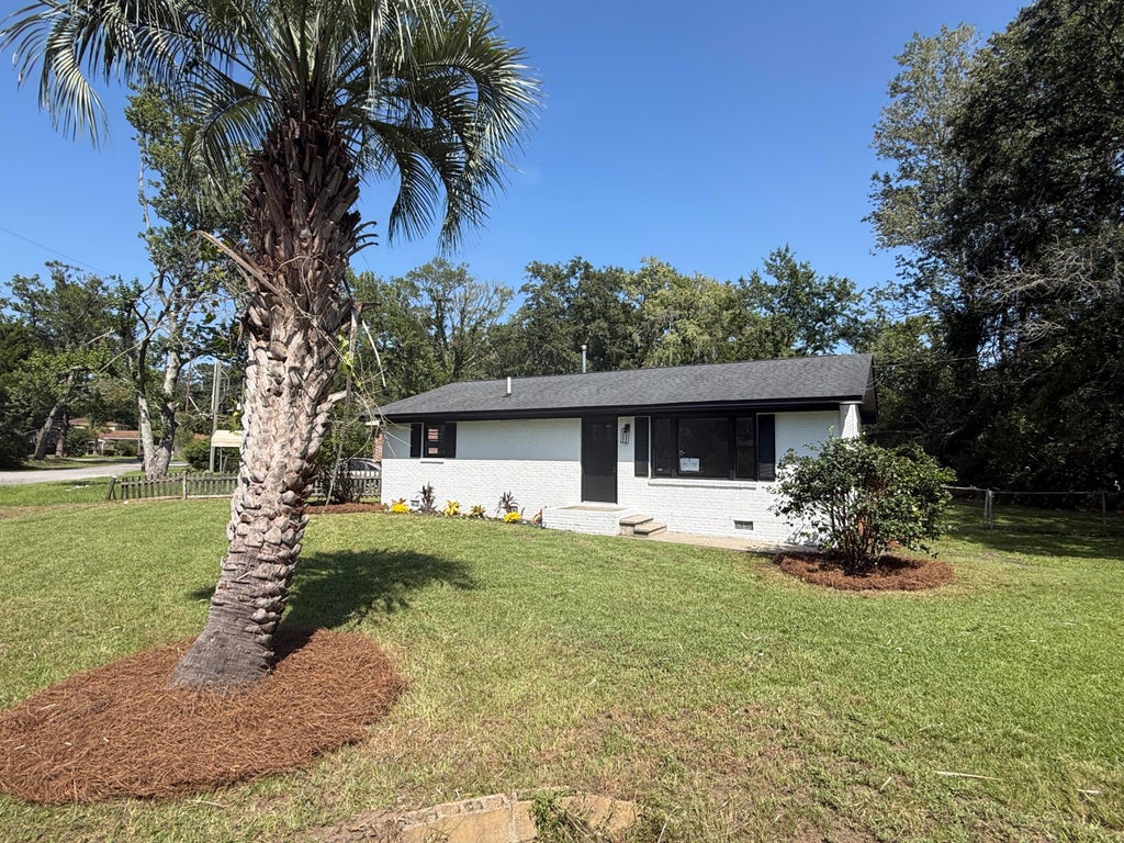 Photo of 4740 Linda Street, North Charleston, SC 29405 (MLS # 26023411)