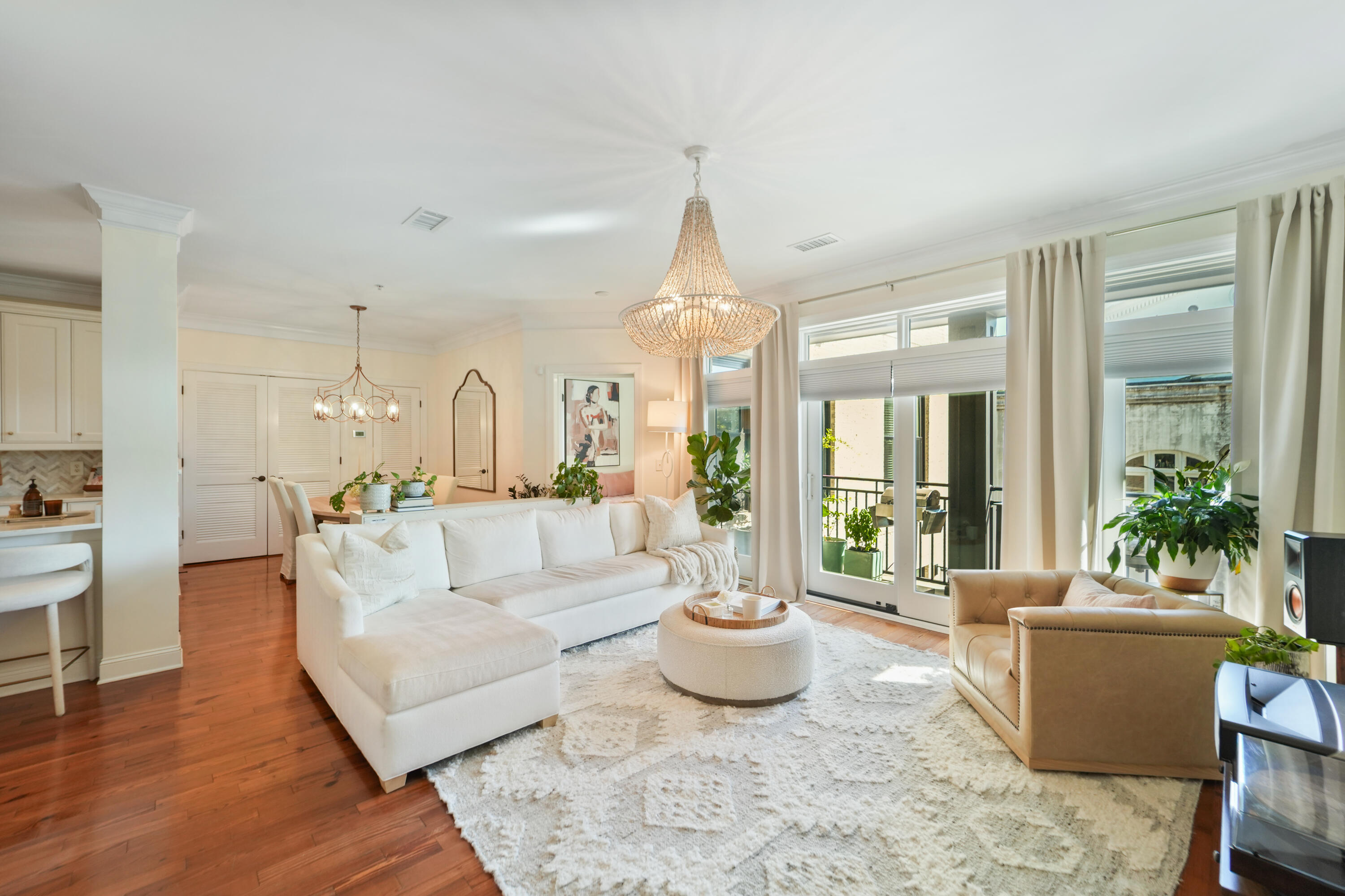 76 Society Street 23