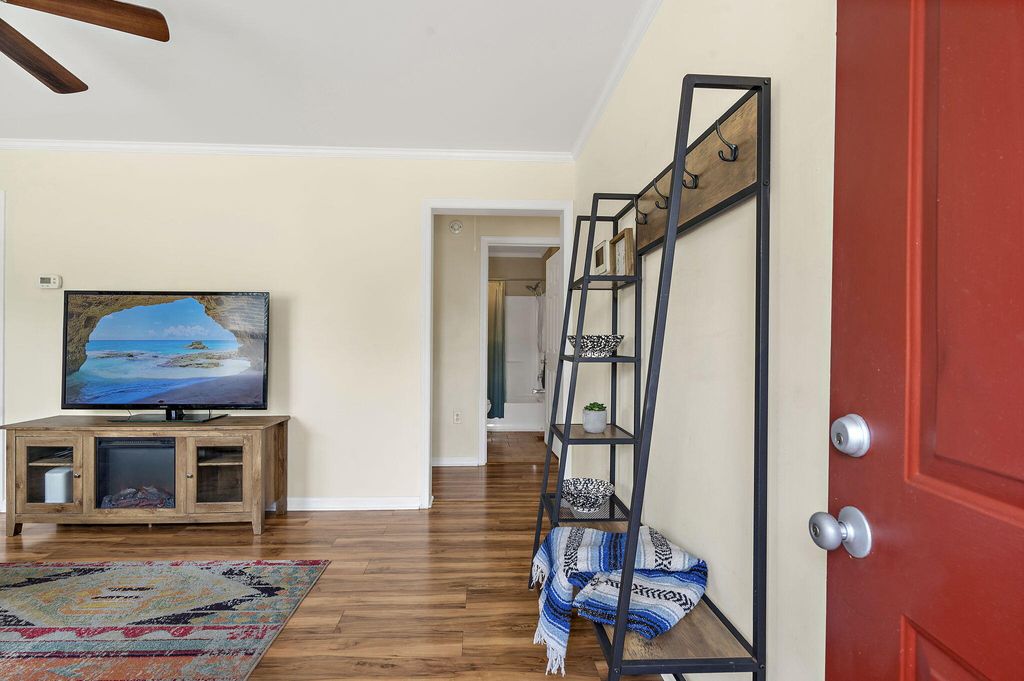 Photo of 916 Hillsboro Drive, Charleston, SC 29407 (MLS # 26014065)