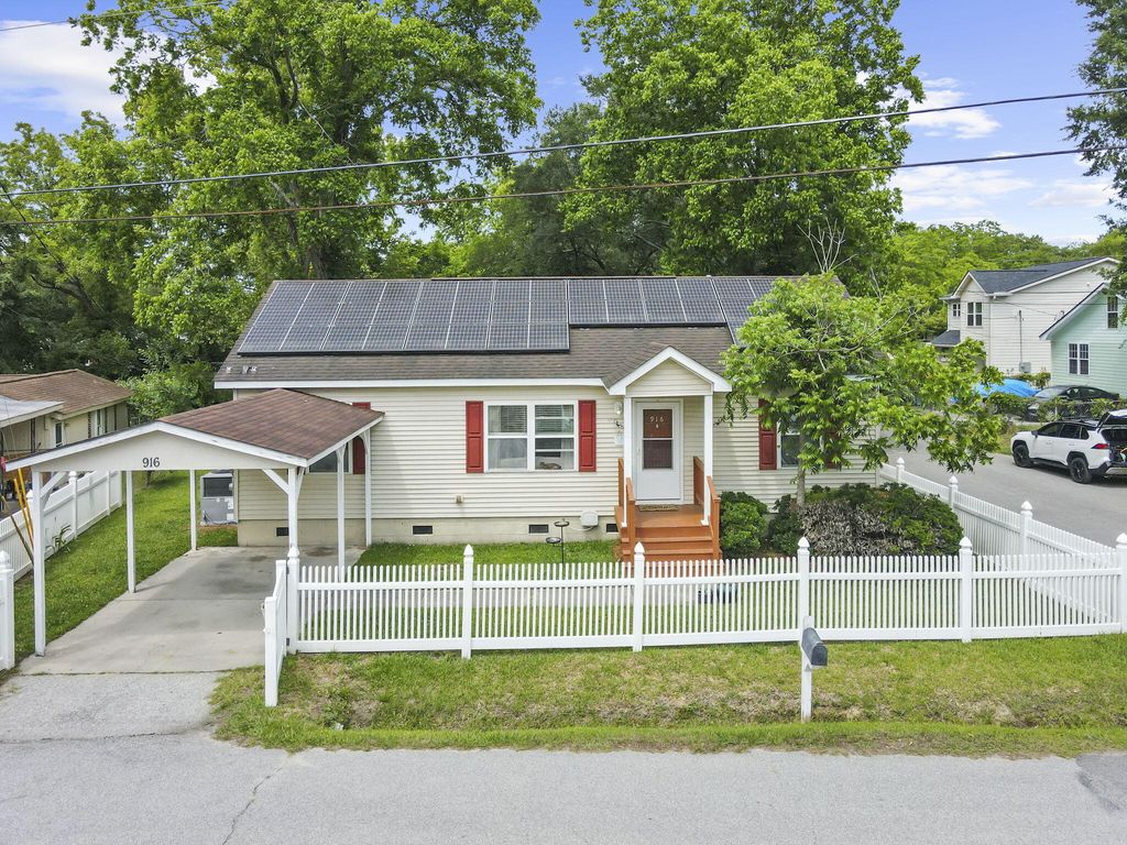 Photo of 916 Hillsboro Drive, Charleston, SC 29407 (MLS # 26014065)