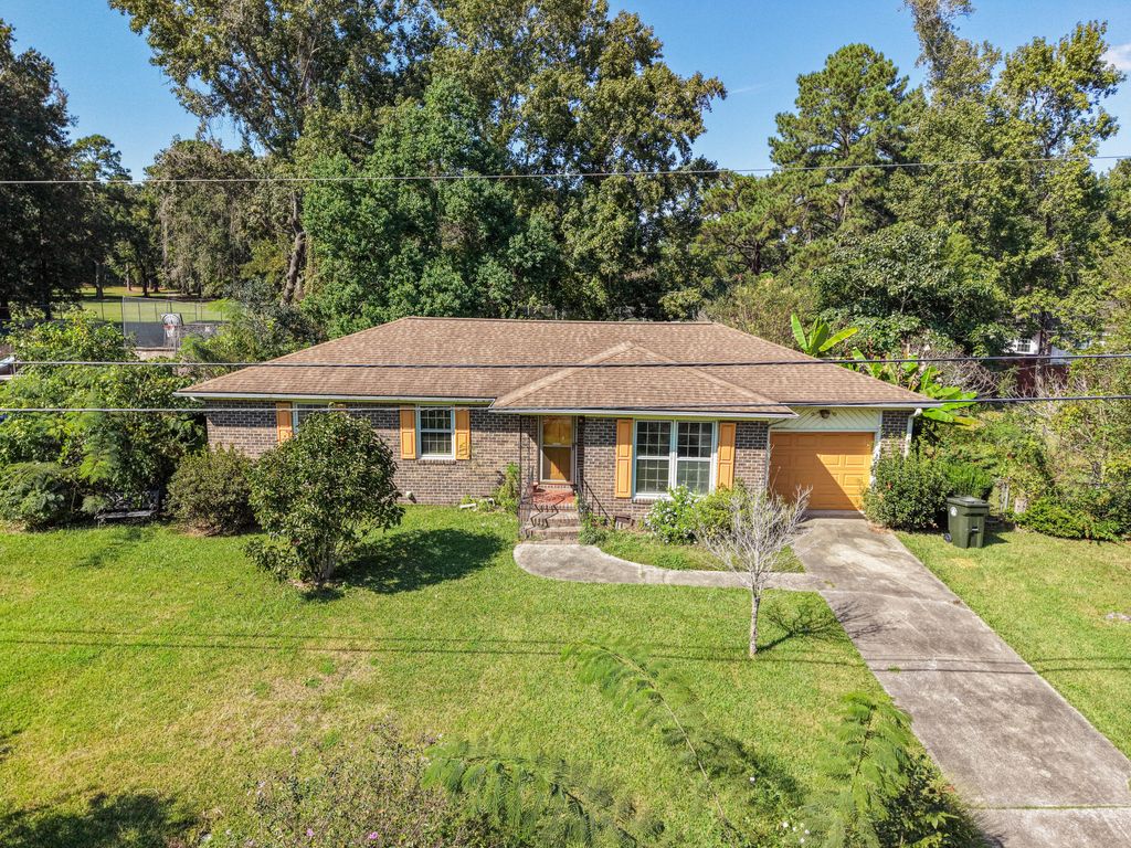 Photo of 1288 Marvin Avenue, Charleston, SC 29407 (MLS # 25027851)