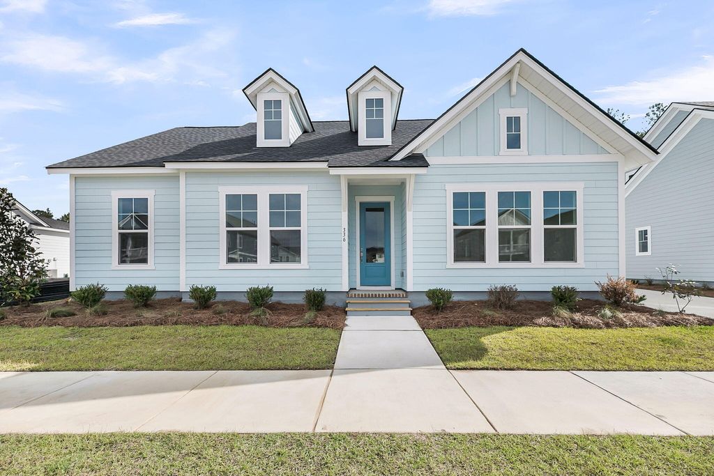 Photo of 336 Trailmore Lane, Summerville, SC 29486 (MLS # 25014000)