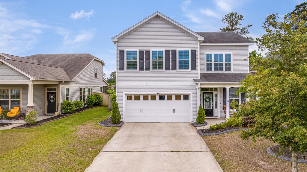 Photo of 209 Palmetto Walk Drive, Summerville, SC 29486 (MLS # 25030626)