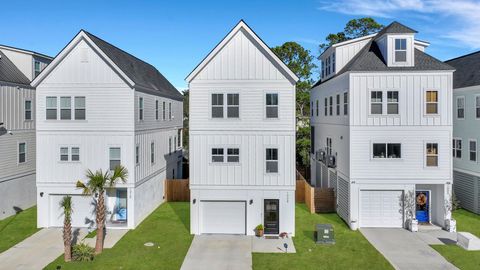 A home in North Charleston