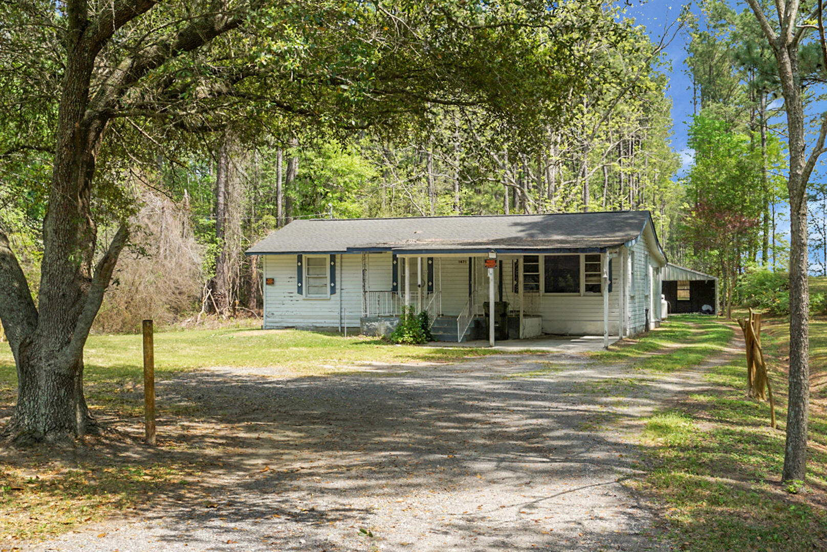 1471 N Highway 17a