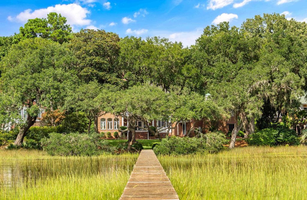 Photo of 4917 Hideaway Pointe, Hollywood, SC 29449 (MLS # 25025464)