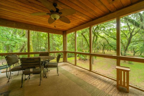 A home in Edisto Island