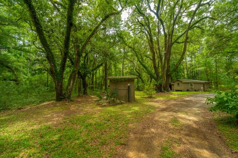 A home in Edisto Island