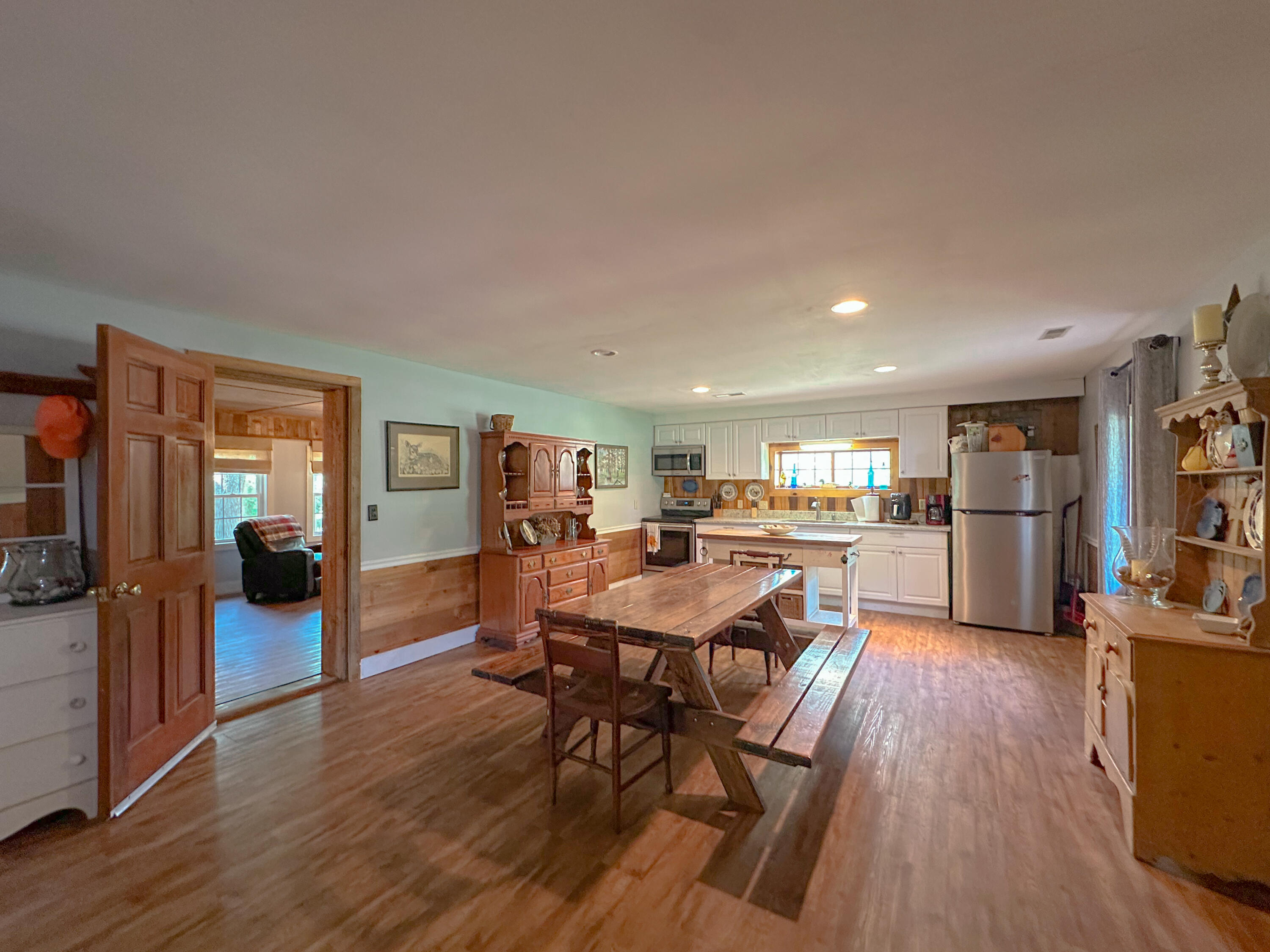 658 Cantley Landing Road
