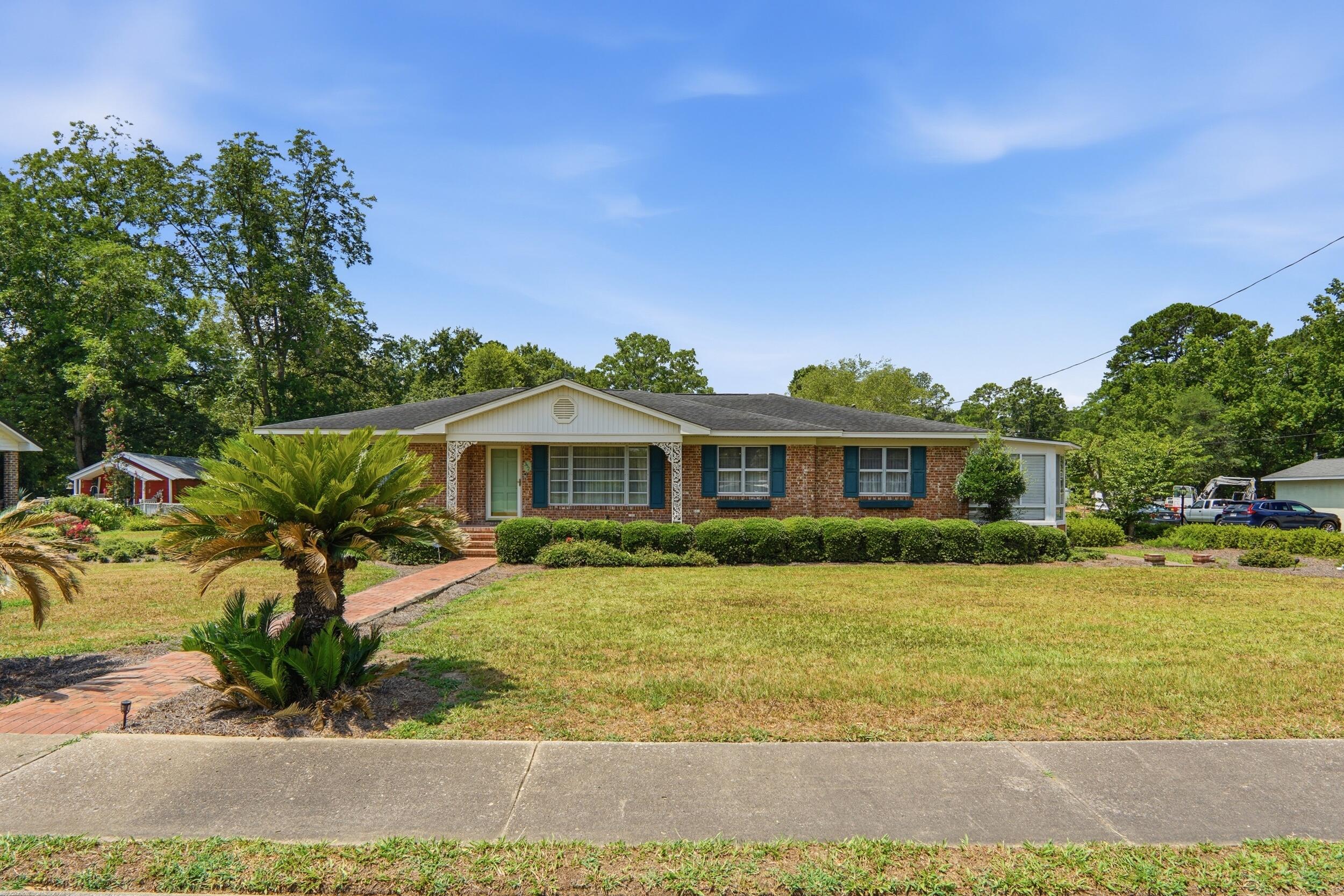 352 E Main Street