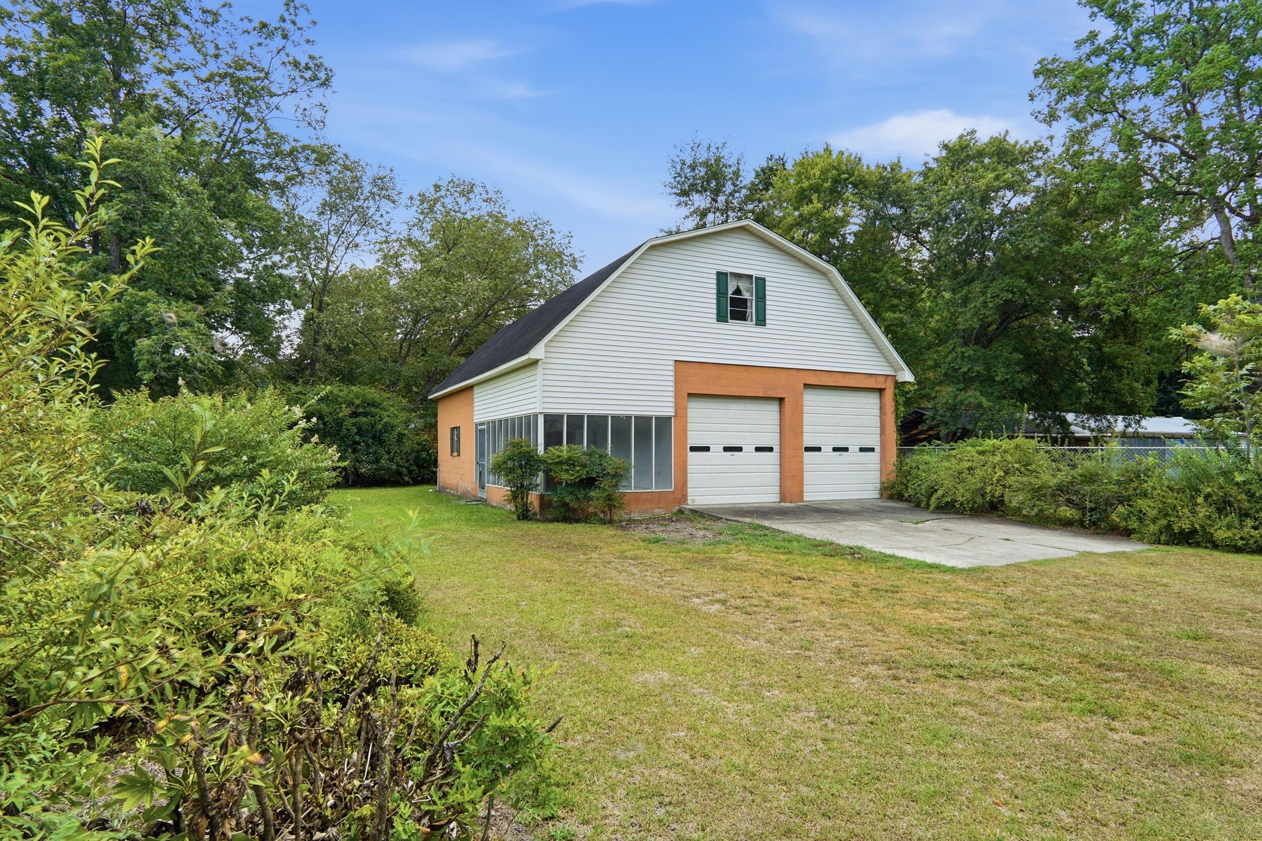 352 E Main Street