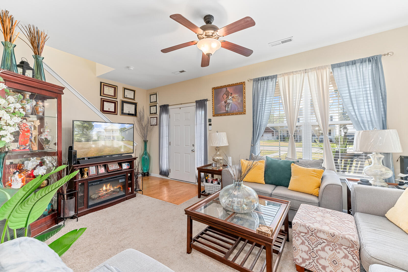 8924 Planters Row Lane