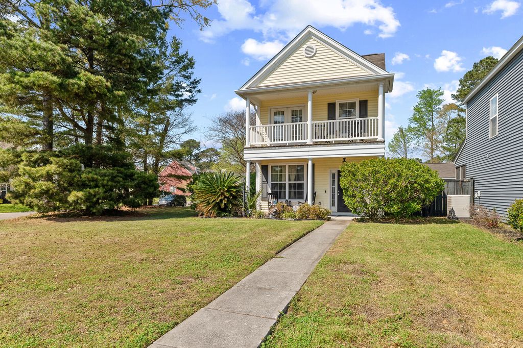 Photo of 8924 Planters Row Lane, Summerville, SC 29485 (MLS # 26008597)