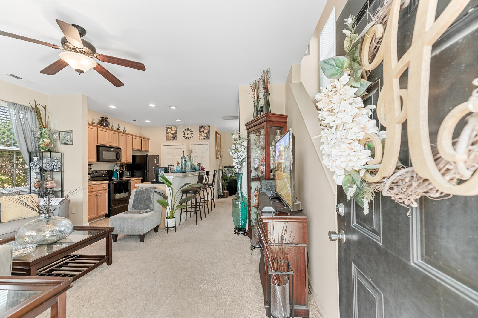 8924 Planters Row Lane