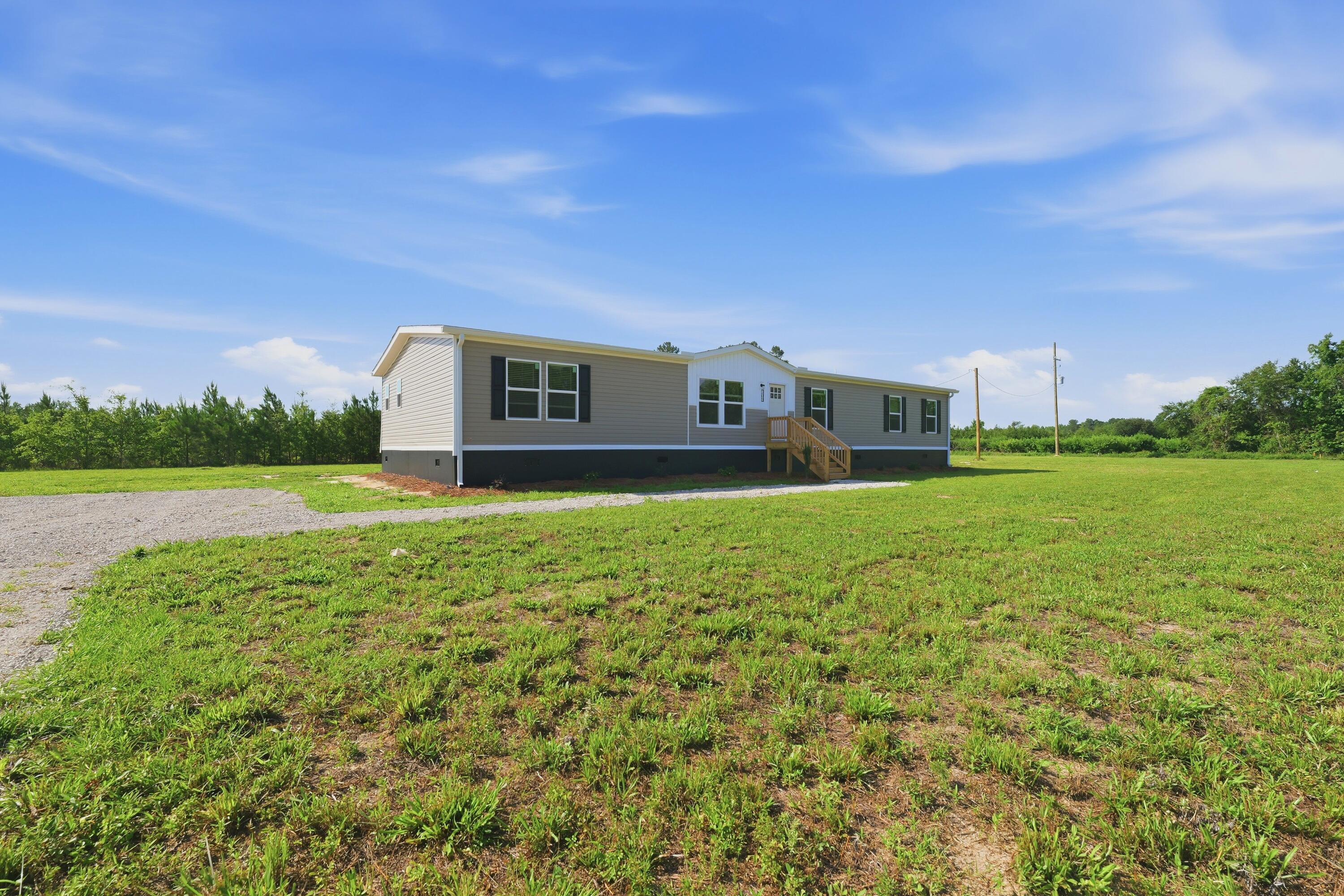 105 Rambling Lane