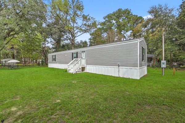 203 POPLAR ST, WALTERBORO, SC 29488 - Image e8b4fe6124fae9828bdcc418e2bb6754/3260388729