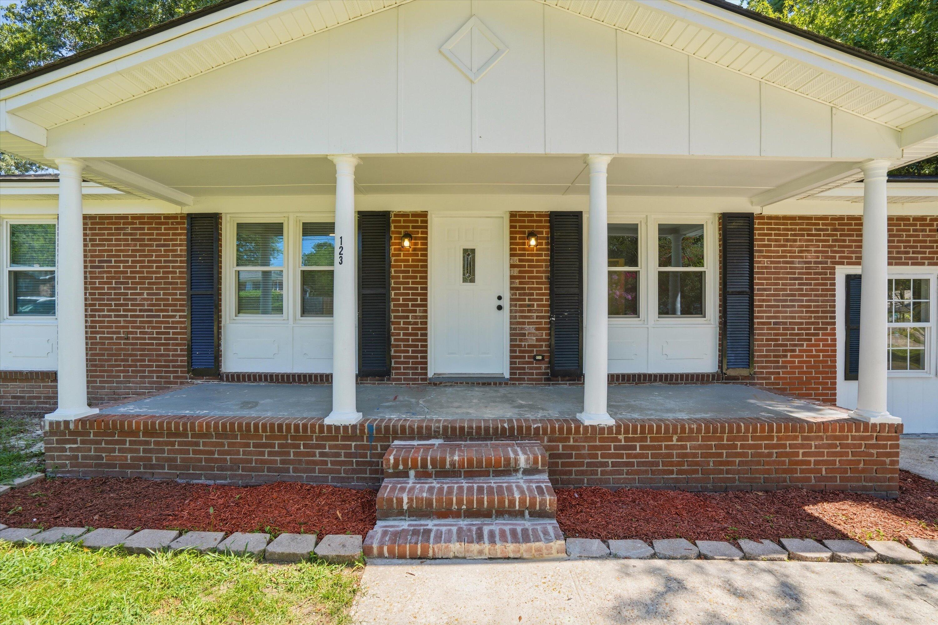 123 Benton Street