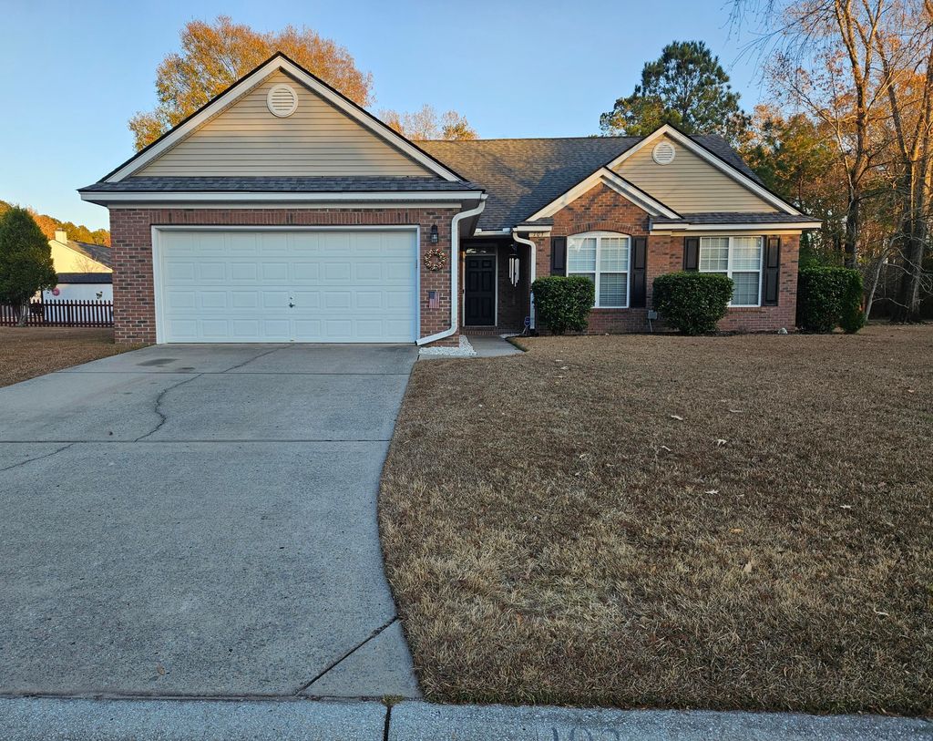 Photo of 103 Oakbluff Road, Summerville, SC 29485 (MLS # 26000047)