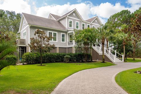 Photo of 4169 Longmarsh Road, Mount Pleasant, SC 29429 (MLS # 25021728)