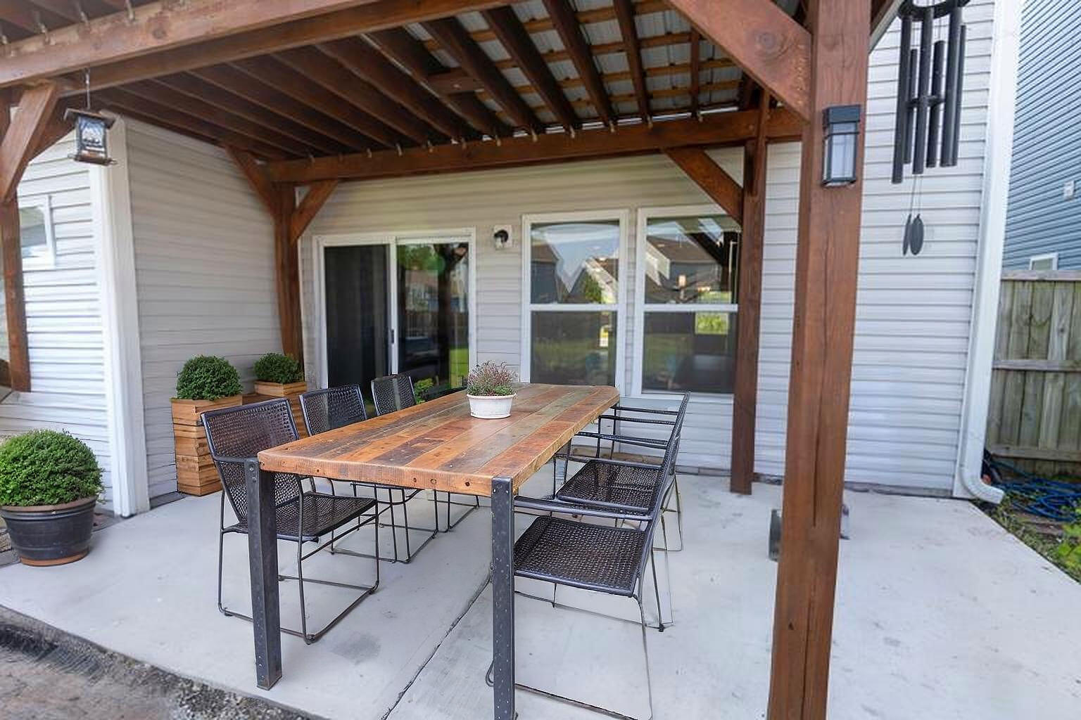 408 Fox Sparrow Court
