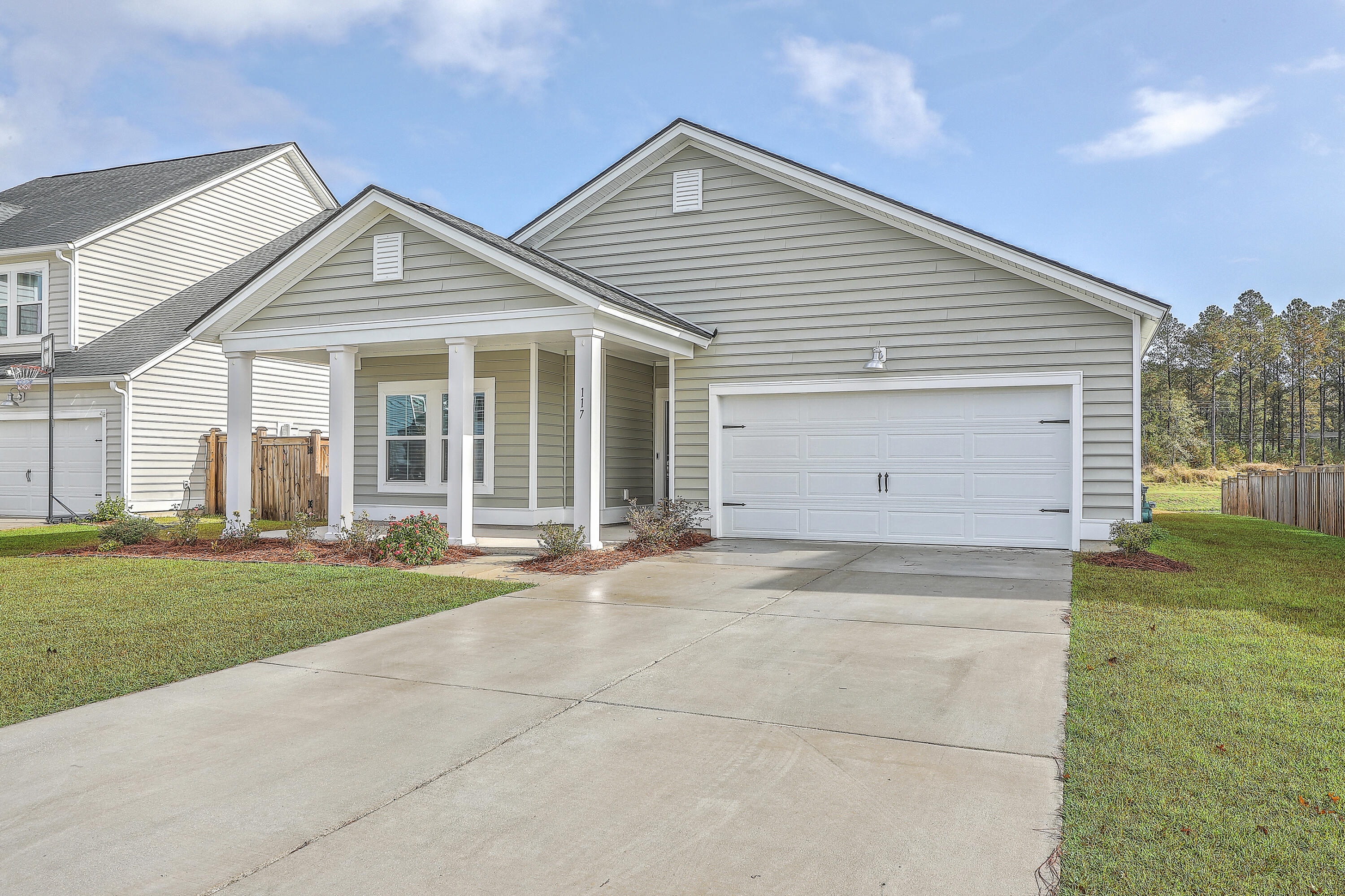 117 Oyster Tide Avenue