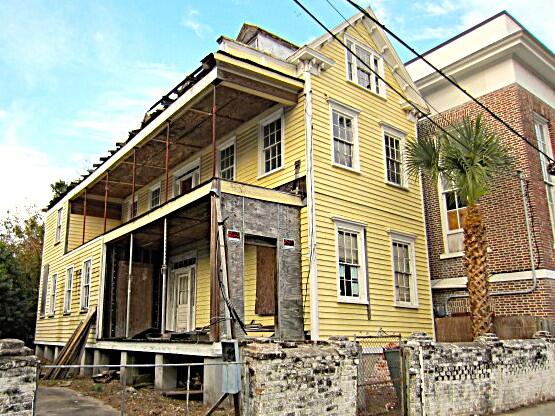 16 N Hampstead Square