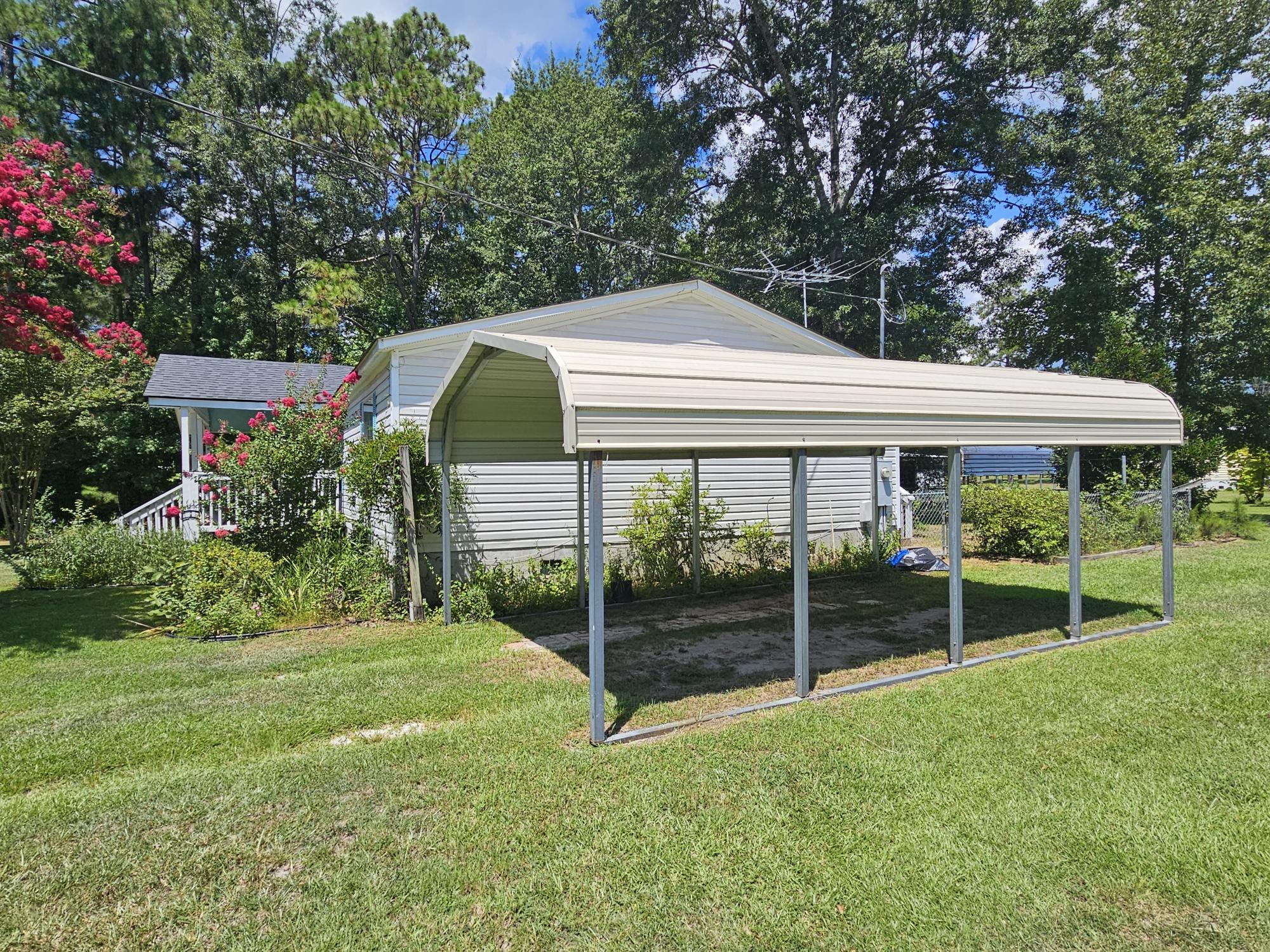 1075 Mockingbird Lane