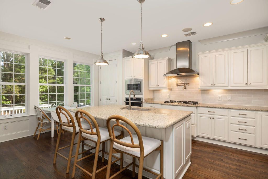 Photo of 1563 Capel Street, Mount Pleasant, SC 29466 (MLS # 25025195)