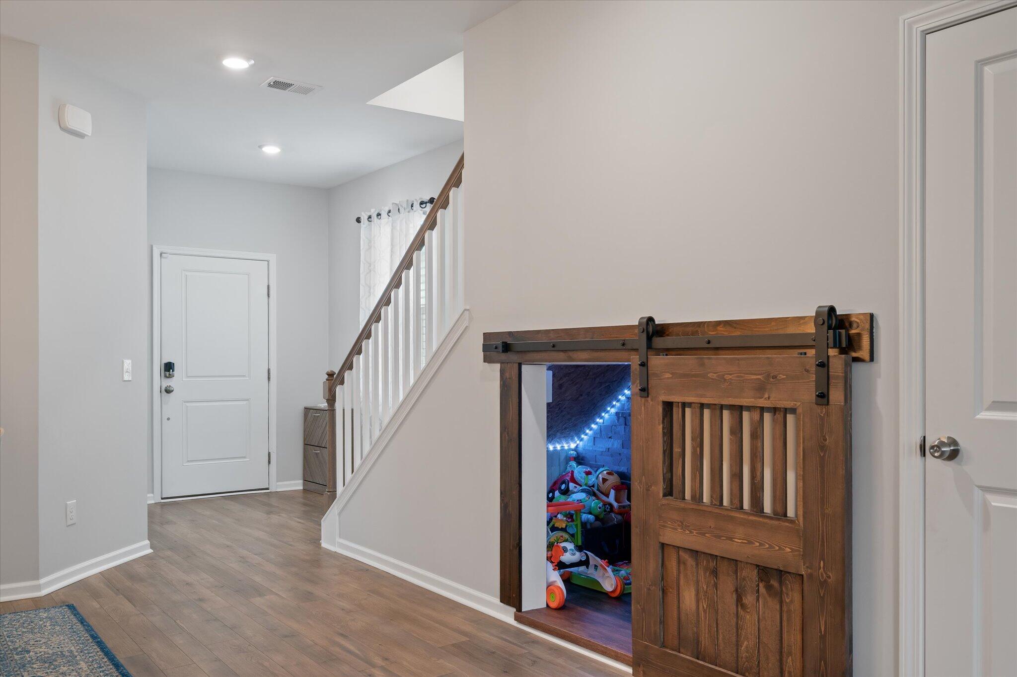 206 Evergreen Avenue