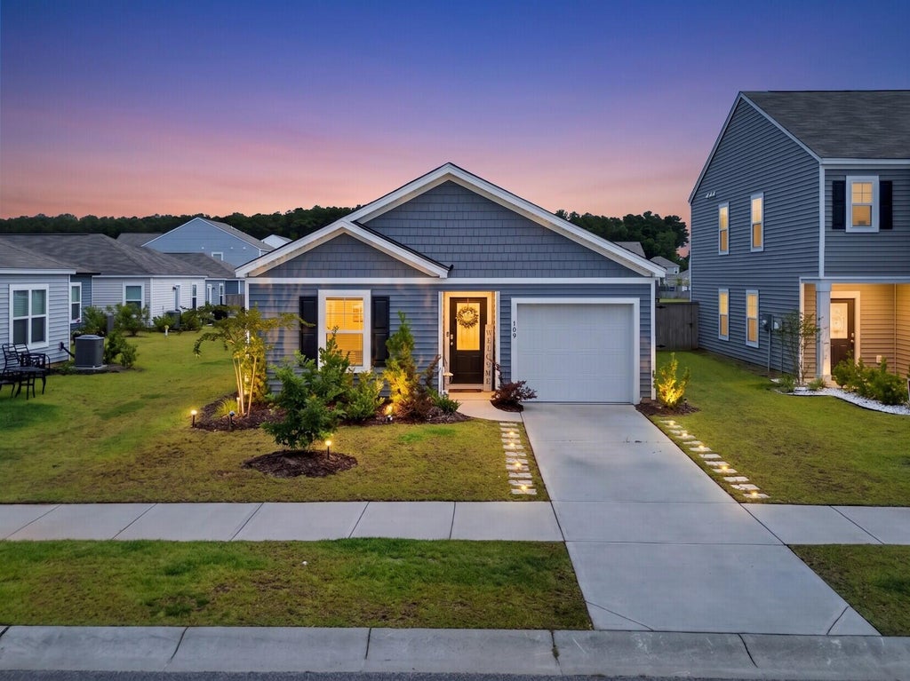 Photo of 109 Clear Tide Drive, Summerville, SC 29486 (MLS # 26022365)