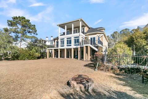 A home in Awendaw