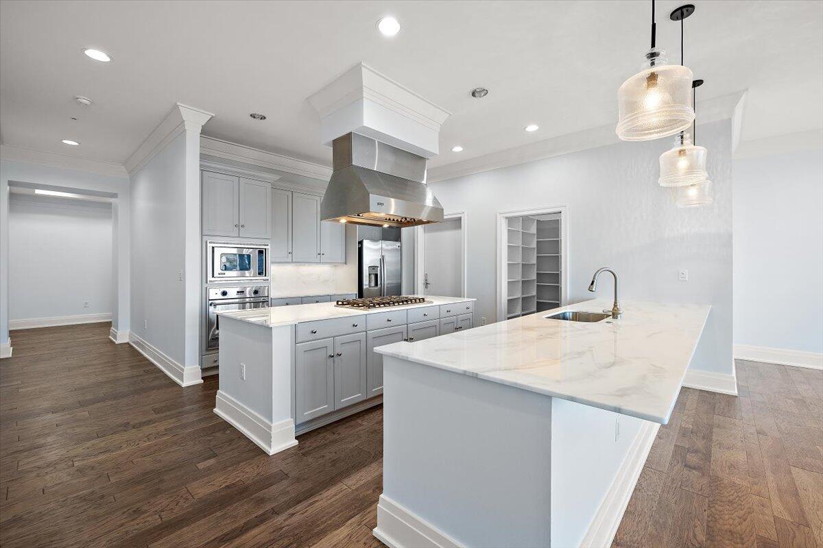 252 Cooper River Drive