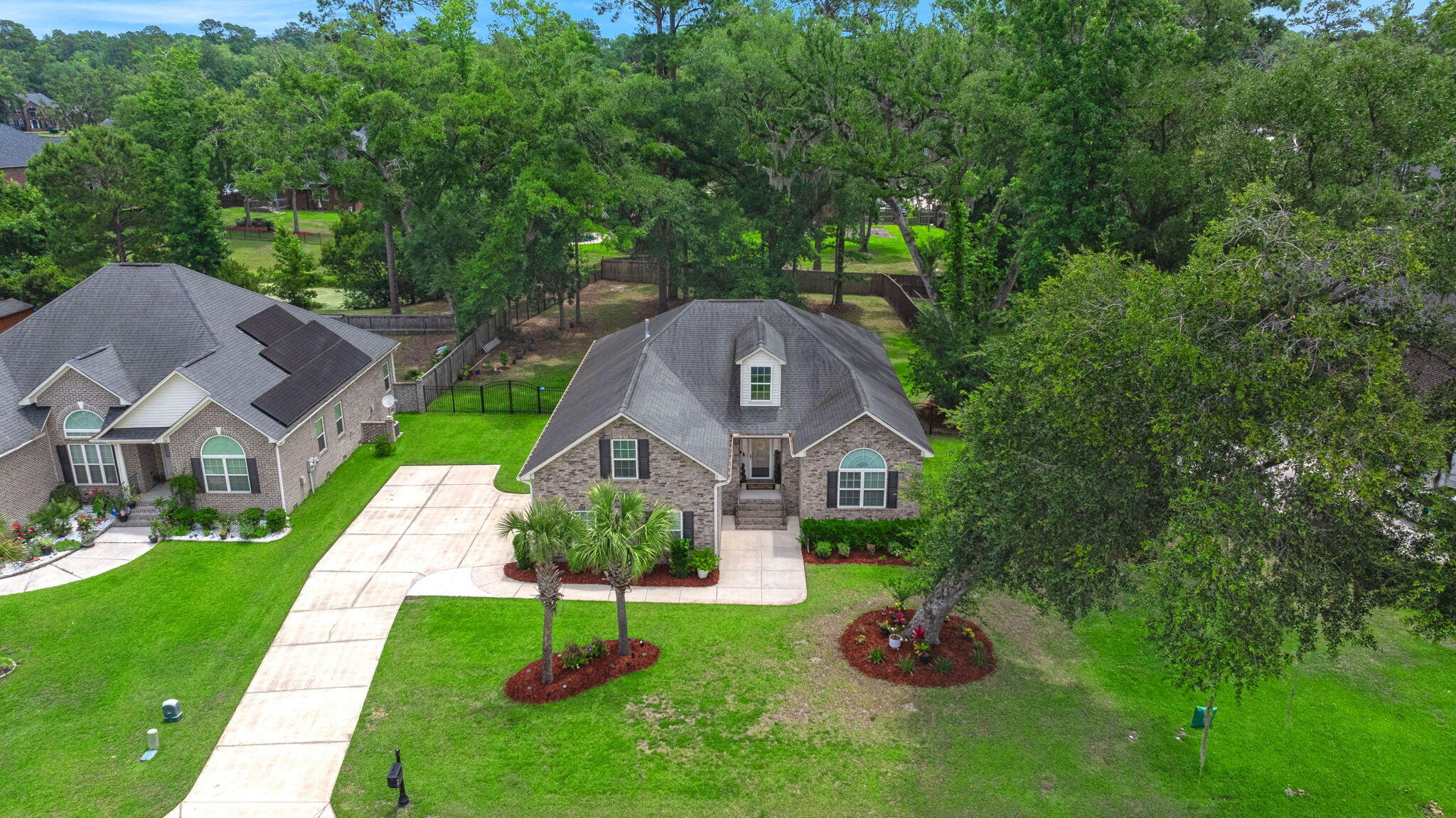 5528 Crescent View Drive