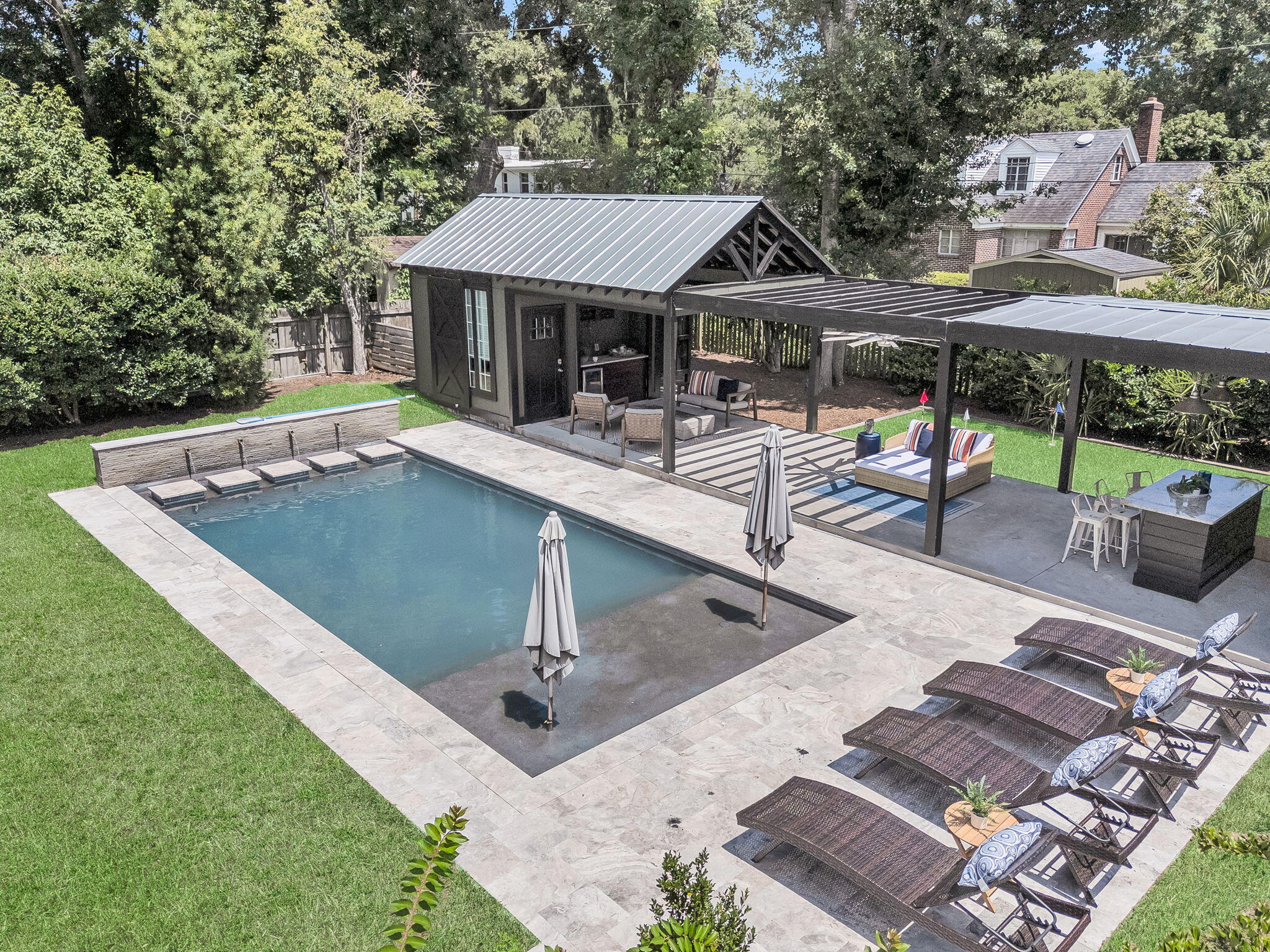 7 Riverdale Drive