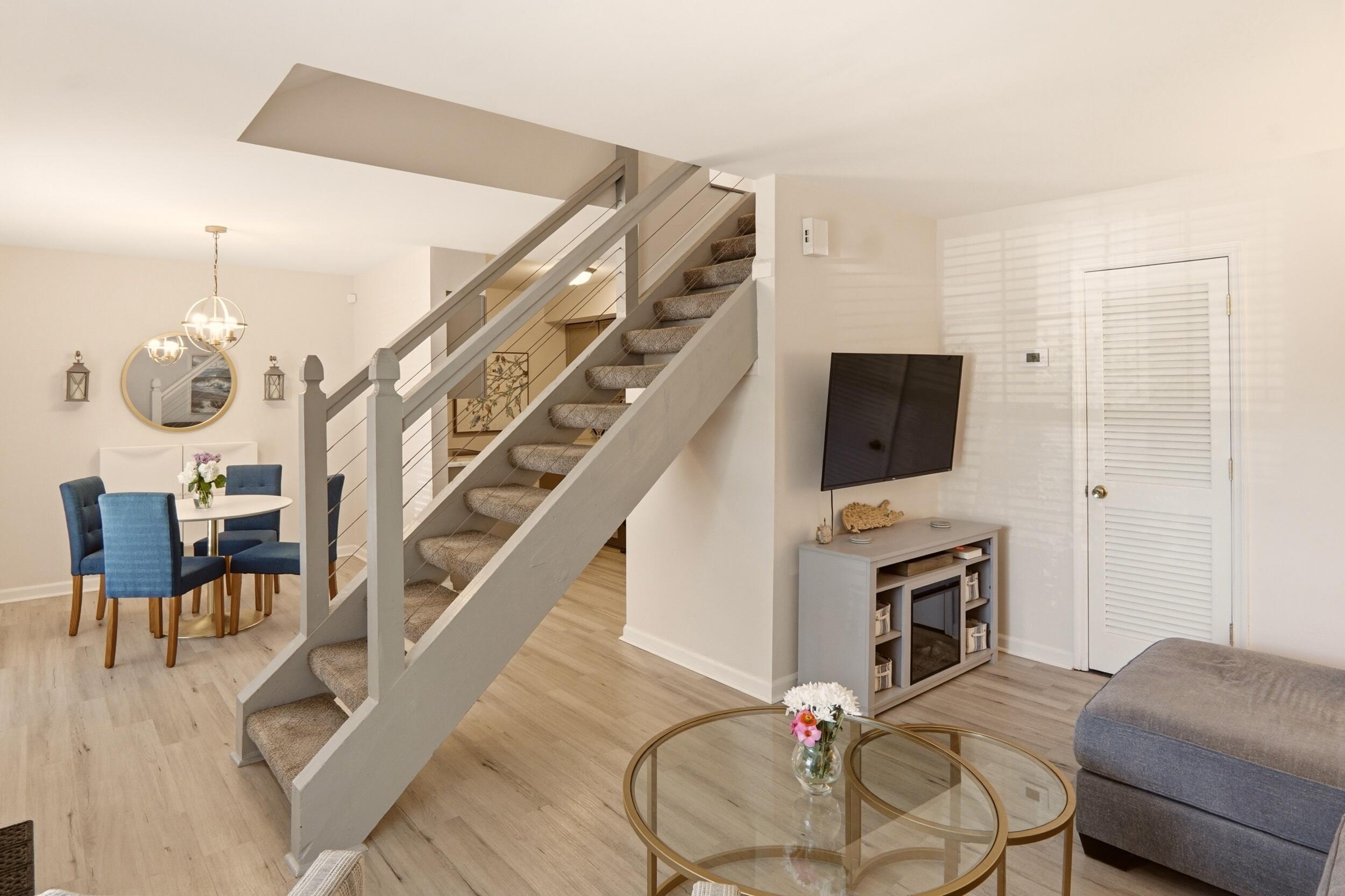 2494 Etiwan Avenue J-2