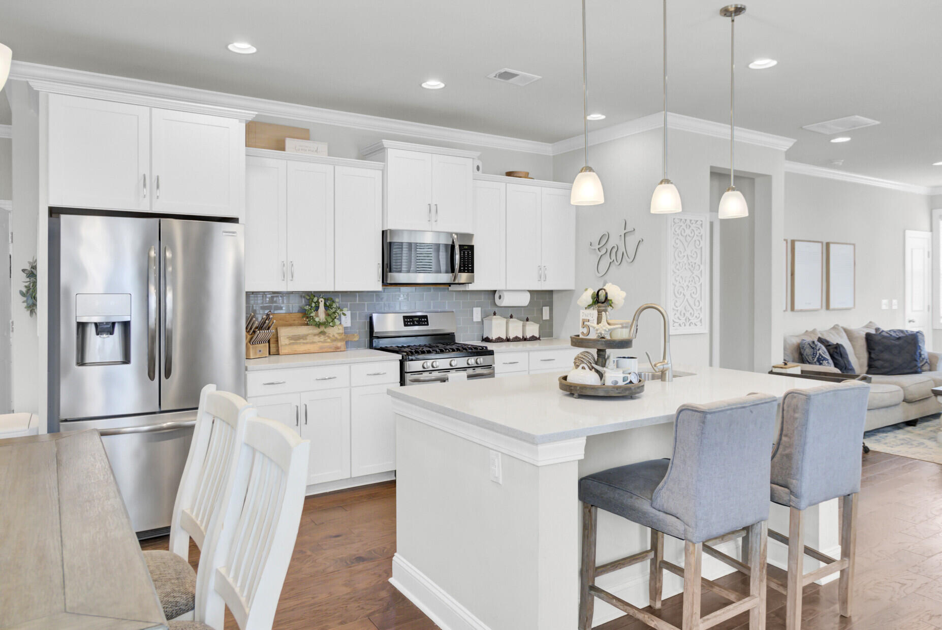 2672 Park West Boulevard